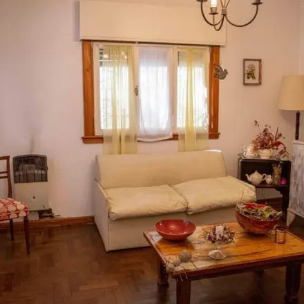 Buy this 2 bed house on Hipólito Yrigoyen 986 in Partido de San Isidro, Martínez