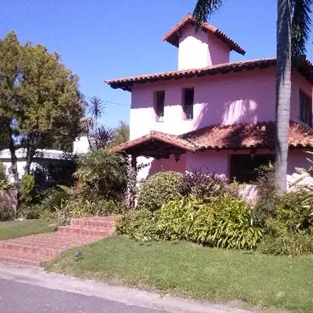Buy this 3 bed house on Avenida Sargento Cabral in Partido de Esteban Echeverría, 1807 Canning