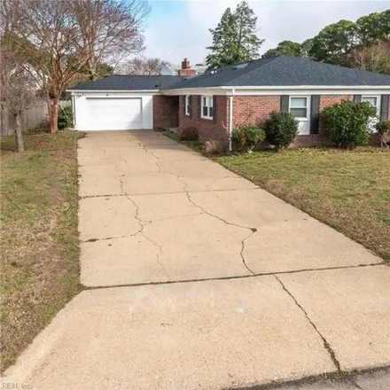 Rent this 3 bed house on 333 Castlewood Court in Hampton, VA 23669