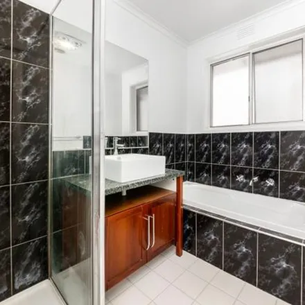Image 5 - 23 Shepparson Avenue, Carnegie VIC 3163, Australia - Apartment for rent