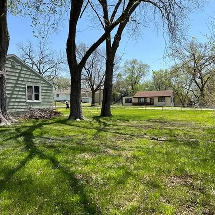 Image 9 - 1102 North 3rd Street, Lansing, KS 66043, USA - House for sale