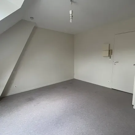 Rent this 1 bed apartment on 1 Rue Babeuf in 80000 Amiens, France