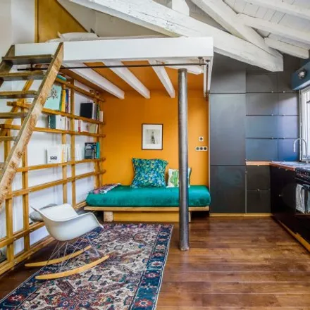 Rent this studio apartment on Bordeaux