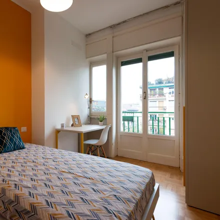 Rent this 6 bed room on Viale Beatrice d'Este in 30, 20122 Milan MI