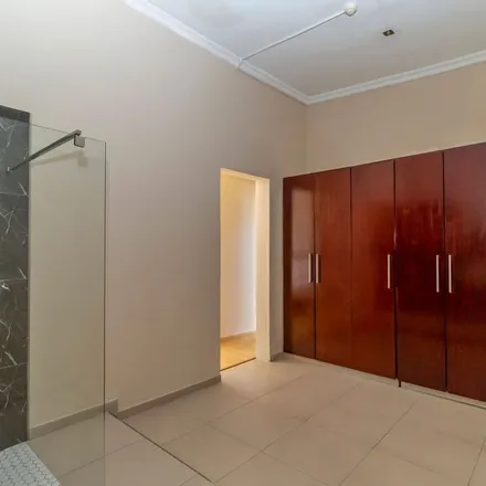 Image 4 - noo shoos, 6th Road, Hyde Park, Rosebank, 2196, South Africa - Townhouse for rent