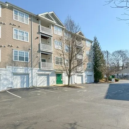 Image 1 - 102, 104, 106 Mill Street, Woonsocket, RI 02895, USA - Condo for sale