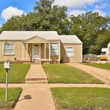 Rent this 3 bed house on 2320 Meander Street in Abilene, TX 79602