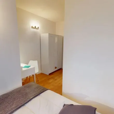 Image 2 - 18 Rue d'Enghien, 69002 Lyon, France - Apartment for rent