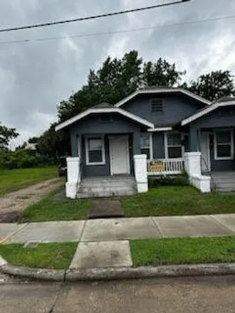 Rent this 1 bed house on 4426 Canal Street in Magnolia Park, Houston