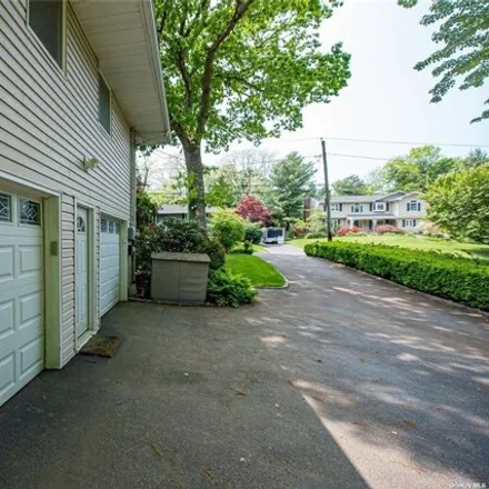 Image 5 - 72 Sugar Maple Lane, City of Glen Cove, NY 11542, USA - House for sale