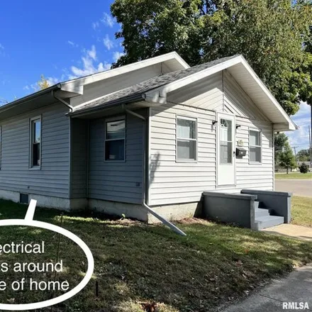 Image 2 - 1296 East 2nd Street, Centralia, IL 62801, USA - House for sale