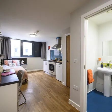 Rent this 1 bed apartment on Queens Road/Oak Road in Queens Road, Sheffield