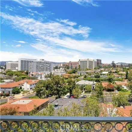 Rent this 3 bed condo on Century Wilshire in 10776 Wilshire Boulevard, Los Angeles