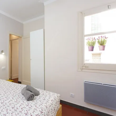 Rent this 2 bed apartment on Carrer de Santa Carolina in 72, 08025 Barcelona