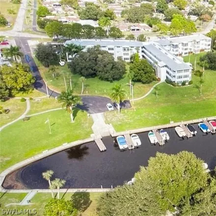 Image 3 - Tropic Terrace, Palm Island, North Fort Myers, FL 33903, USA - Condo for sale