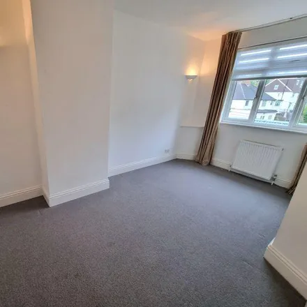 Image 5 - Coral, 48 Banstead Road, London, SM5 3NW, United Kingdom - Apartment for rent