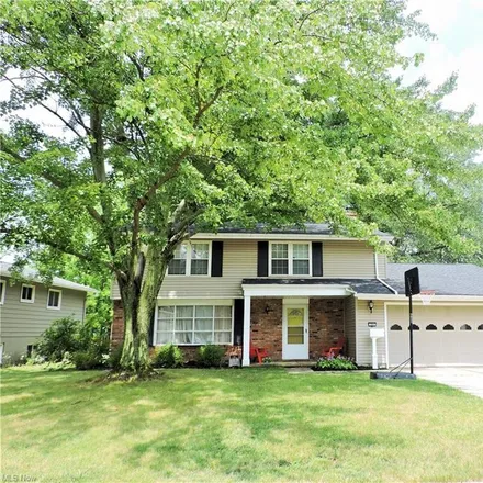 Buy this 4 bed house on 356 Wallace Drive in Berea, OH 44017