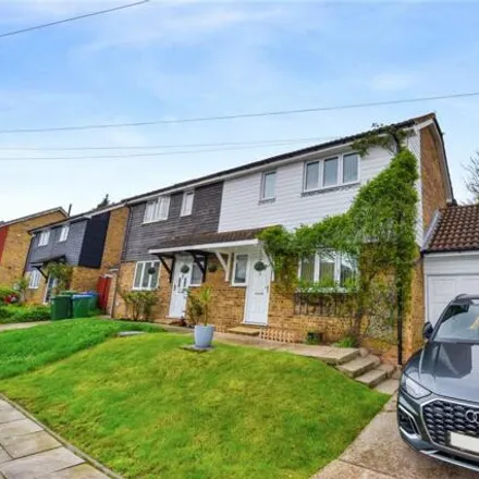 Buy this 2 bed duplex on Sunland Avenue in Upton, London