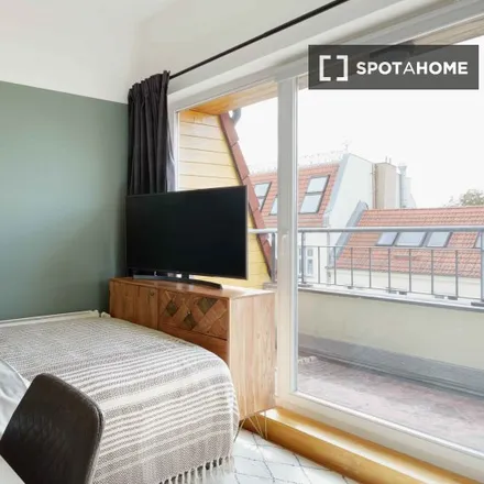 Rent this 4 bed room on Barberium in Boxhagener Straße 59, 10245 Berlin