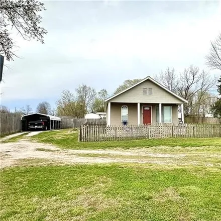 Buy this 3 bed house on 16 Kiwi Bird Road in Stone County, MO 65611