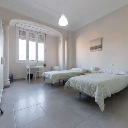 Image 7 - Carrer de Sueca, 67, 46006 Valencia, Spain - Apartment for rent