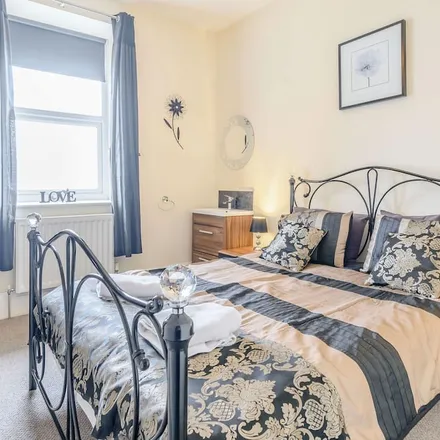Rent this 4 bed apartment on Whitby in YO21 3HU, United Kingdom