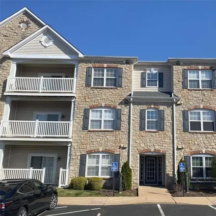 Buy this 2 bed condo on 5 Monarch Trace Court in Chesterfield, MO 63017