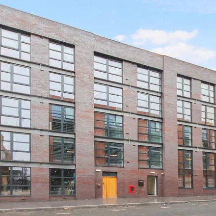 Rent this 3 bed apartment on CCTV Group in 109-111 Pope Street, Aston