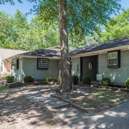 Image 3 - 1838 East Lake Drive, Huntsville, TX 77340, USA - House for sale