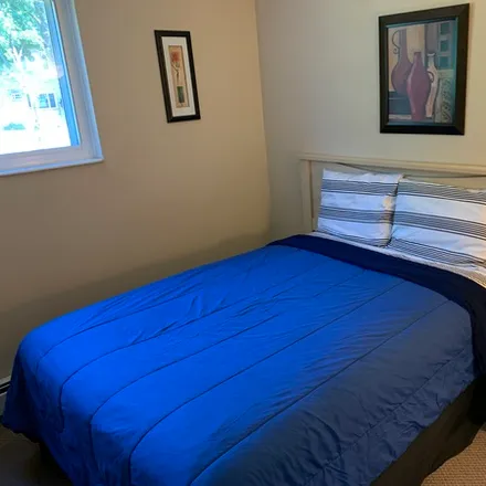 Rent this 1 bed apartment on 271 Mcgregor Avenue in Cincinnati, Ohio 45219