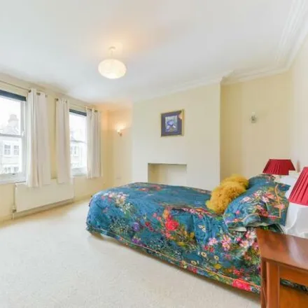 Image 6 - Cowper Road, London, SW19 1AB, United Kingdom - Townhouse for sale