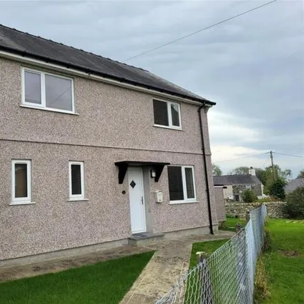 Buy this 3 bed duplex on Cae Coch in unnamed road, Rhostryfan