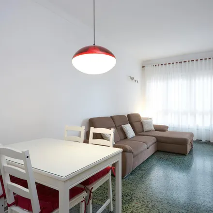 Image 6 - Travessera de Dalt, 118, 120, 08001 Barcelona, Spain - Apartment for rent