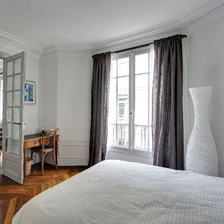 Image 2 - 15t Rue Louise-Émilie de La Tour d'Auvergne, 75009 Paris, France - Apartment for rent