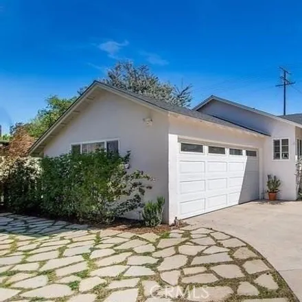 Rent this 3 bed house on Alley 81153 in Los Angeles, CA 91370