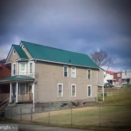 Buy this 3 bed house on 417 Columbia Street in Cumberland, MD 21502