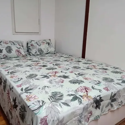 Rent this 4 bed room on Rua João de Castro Osório 7 in 1800-281 Lisbon, Portugal
