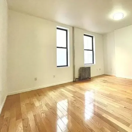 Image 6 - 120 Madison Street, New York, NY 10002, USA - Apartment for rent