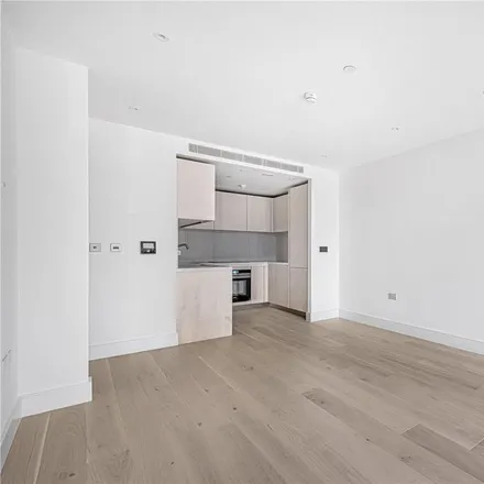 Image 1 - Elmbridge House, Prince of Wales Drive, Nine Elms, London, SW8 4BJ, United Kingdom - Apartment for rent