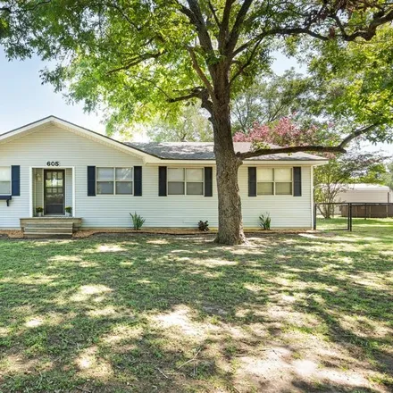 Buy this 4 bed house on 605 Normandy Avenue in Richland, Navarro County