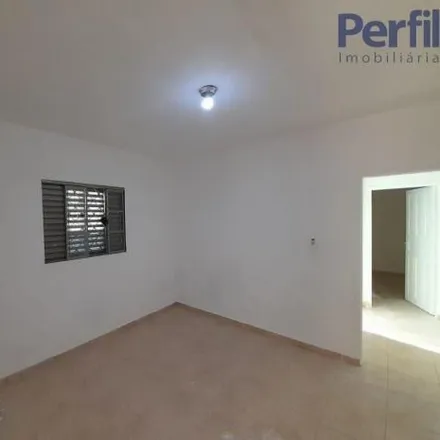 Rent this 4 bed house on Rua Alma Cabocla in Vila Urupês, Suzano - SP
