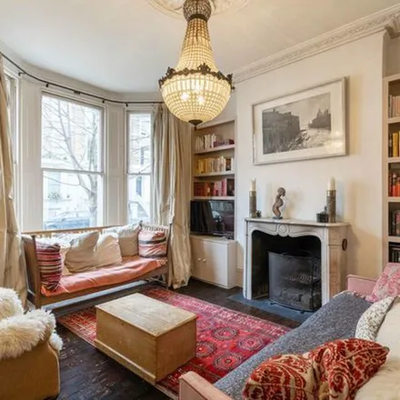 Rent this 5 bed apartment on 11 Chesterton Road in London, W10 5LX