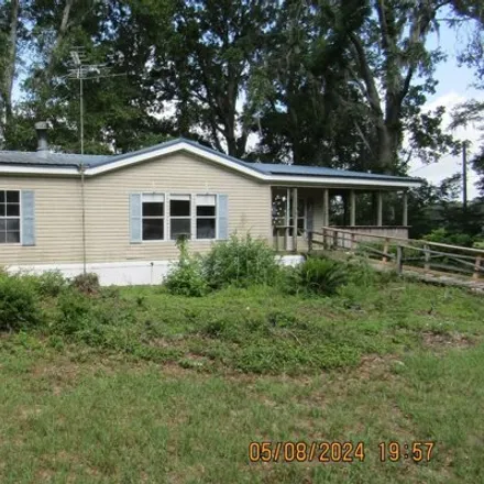 Buy this studio apartment on Suwannee County in Florida, USA