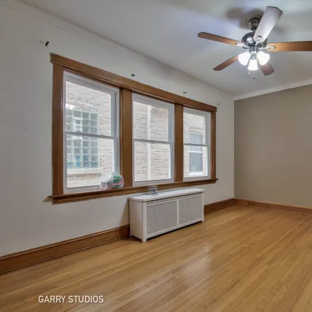 Image 4 - 5220 West Roscoe Street, Chicago, IL 60634, USA - Duplex for sale