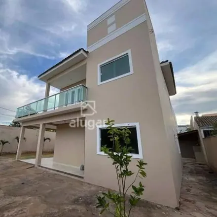 Rent this 3 bed house on Rua Carbono in Vila São Mateus, Montes Claros - MG