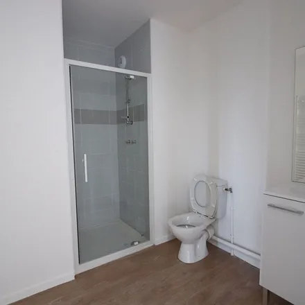 Rent this 2 bed apartment on 25 Rue Nationale in 45380 La Chapelle-Saint-Mesmin, France