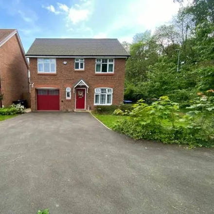 Buy this 3 bed house on Vicarage Farm Drive in Northampton, NN3 8BT