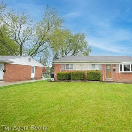 Buy this 3 bed house on 8427 Doncaster Drive in Sterling Heights, MI 48312