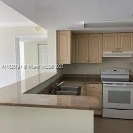 Image 2 - 2968 Southwest 22nd Street, The Pines, Miami, FL 33145, USA - Apartment for rent