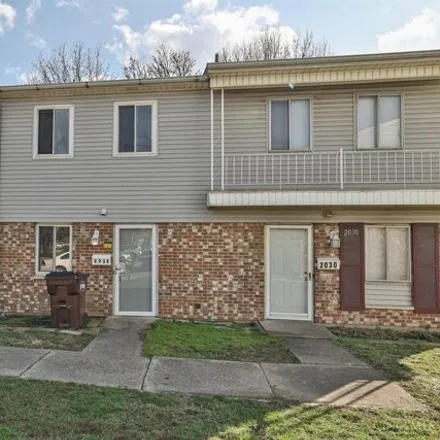 Image 1 - 2042 South Breiel Boulevard, Middletown, OH 45044, USA - Townhouse for sale